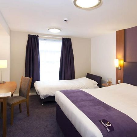 Premier Inn Portishead Exteriör bild