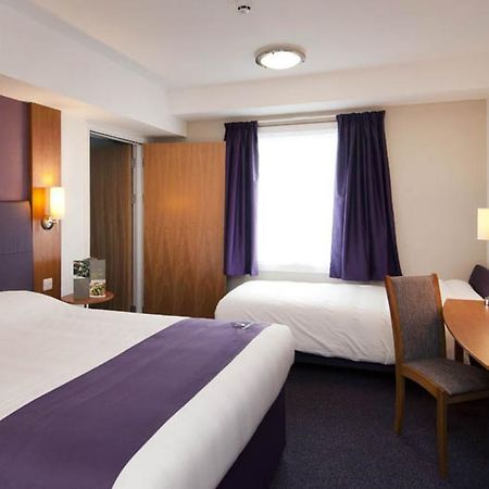 Premier Inn Portishead Exteriör bild