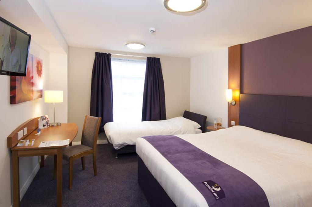 Premier Inn Portishead Exteriör bild